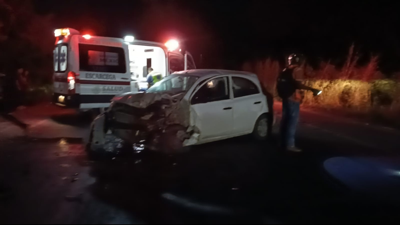 Aparatoso accidente en  Hopelchén genera tremendo susto a vecinos