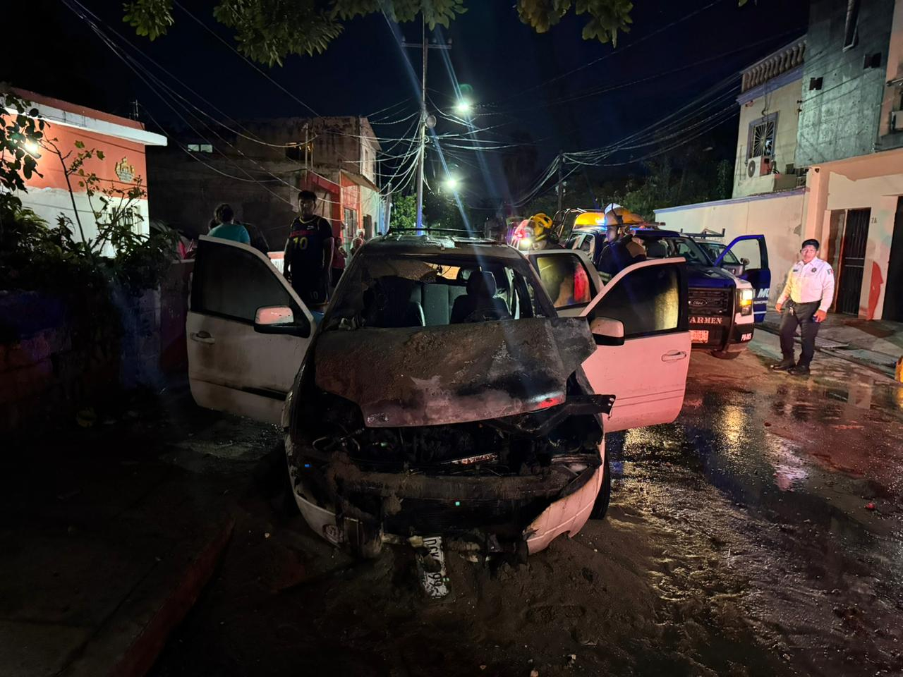 Claudia Gabriela López González sufrió un atentado en su domicilio y su camioneta fue incendiada