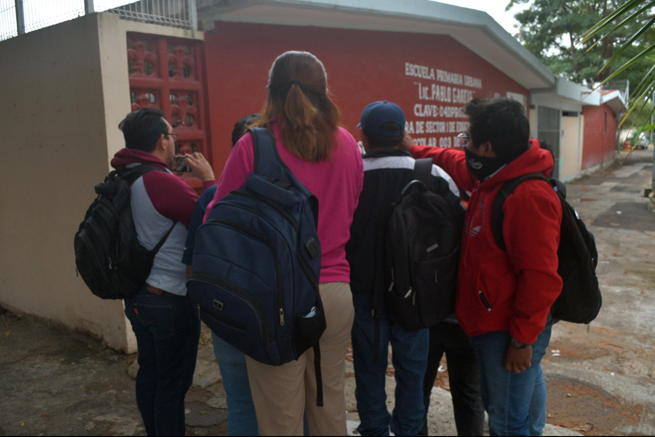 La madre acudió a la Secretaría de Educación (Seduc), pero las citas con las partes involucradas no se concretan.