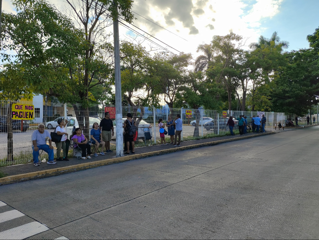 Los jubilados están dispuestos a protestar si no se les paga conforme a la ley.