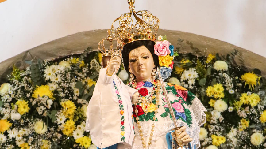 De acuerdo con una de las leyendas la virgen logró que cesara una enfermedad que azotó a Yucatán