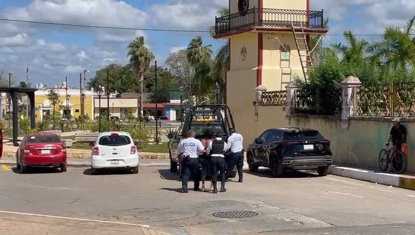 Los policías respondieron rápidamente a la llamada de emergencia y detuvieron al sujeto