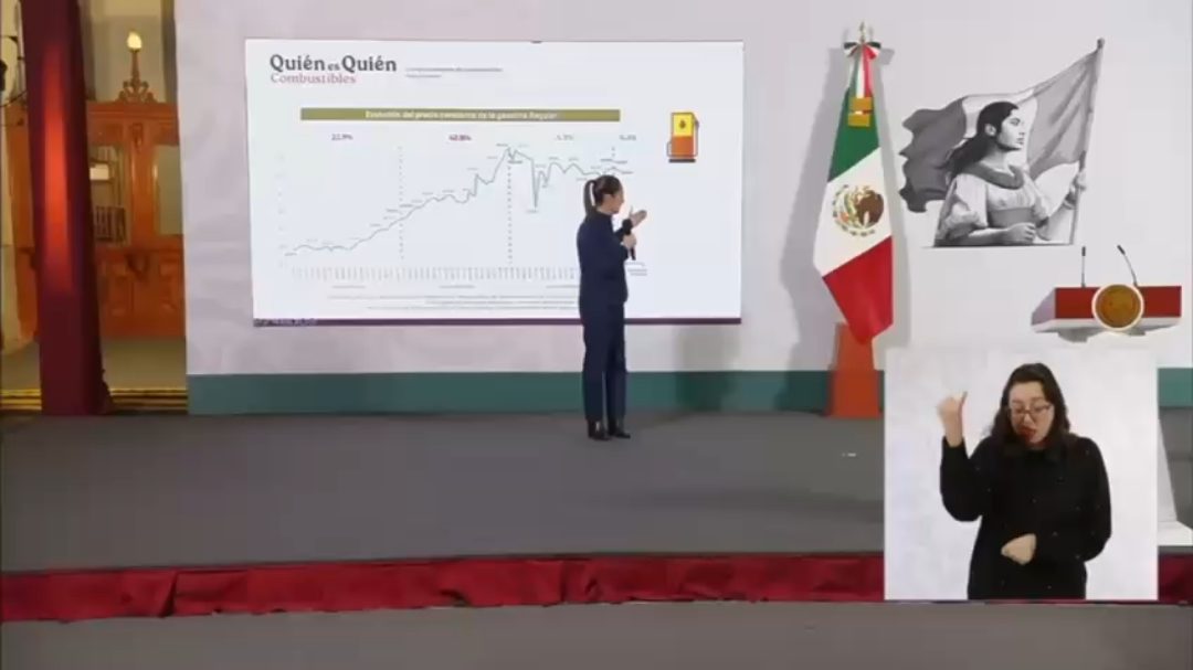 La Profeco anuncia que señalará con lonas a gasolineras que vendan gasolina por encima del promedio nacional.