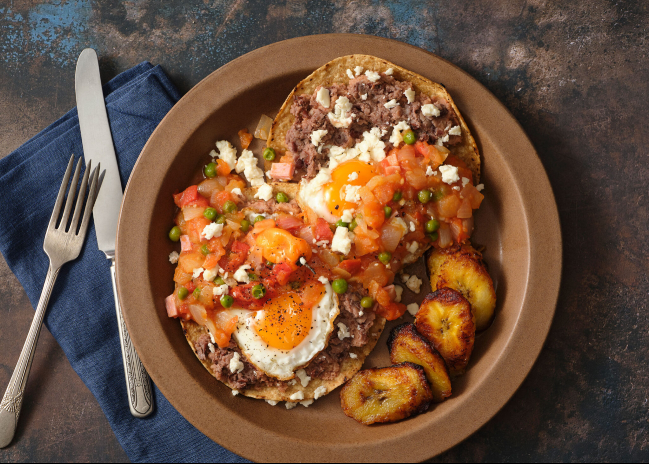 En el libro Lonely Planet Food, el platillo forma parte de las 100 mejores recetas del país.