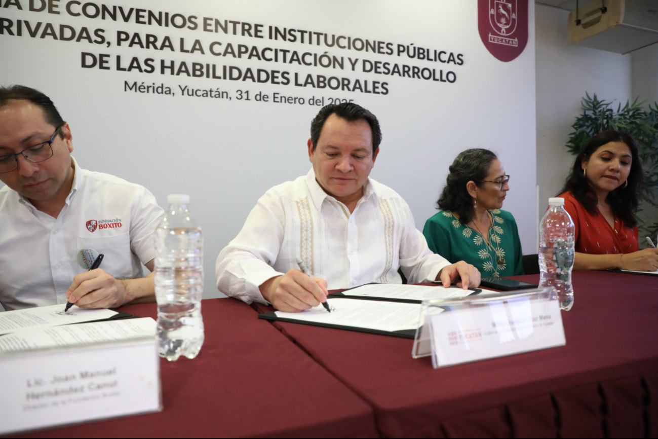 Gobierno de Yucatán firma convenios con instituciones del sector privado y público