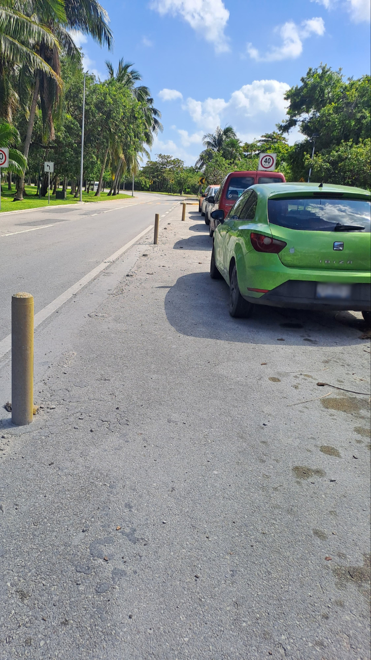 Escasez de cajones de estacionamiento, problemática para conductores de la Zona Hotelera de Cancún