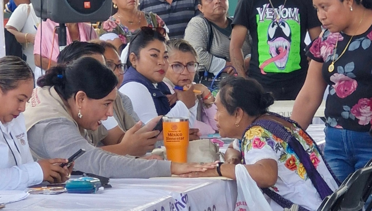 Mujeres y adultos mayores recibirán su tarjeta de la Pensión Bienestar