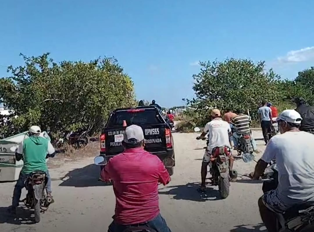 Se manifiestan en contra de la pesca furtiva al norte de Yucatán