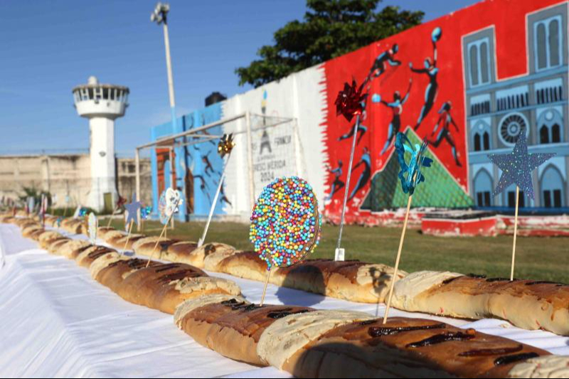 La gran Rosca de Reyes se partió en el Cereso de Mérida