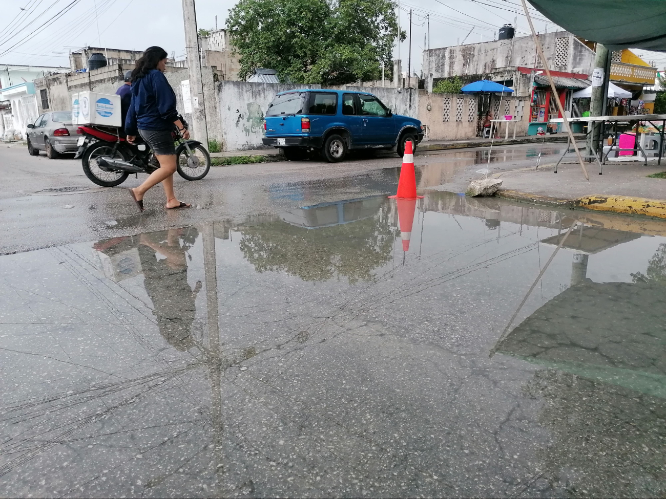 Pese a las denuncias de los locales, en algunas zonas siguen presentes las fugas