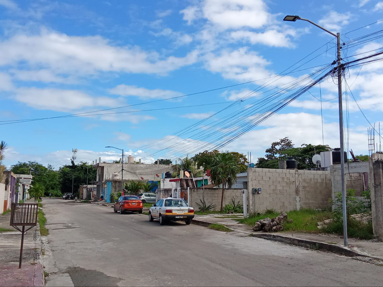 Un señalamiento público sobre la condición de estas luminarias espera generar un cambio en la zona.