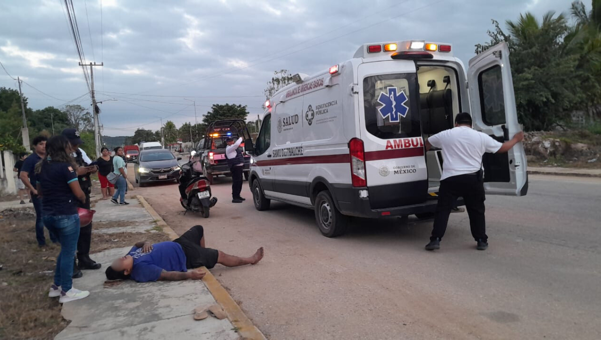 Un motociclista sufrió lesiones tras atropellar a un perrito y derrapar en la carretera