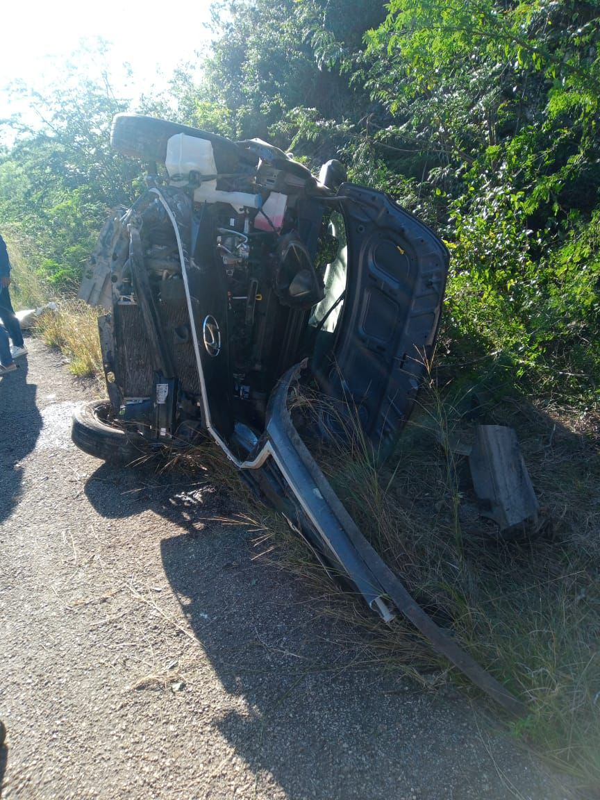 Policías de Bolonchén de Rejón se hicieron cargo del accidente