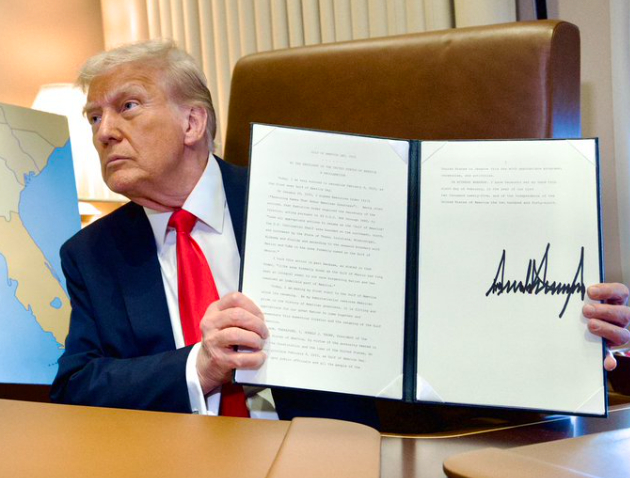 Donald Trump firma decreto para imponer aranceles al acero y aluminio