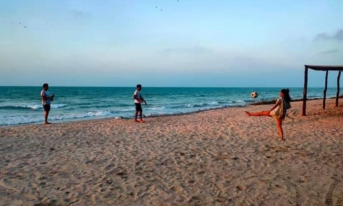  Visitantes empiezan a hacer aparición    en playas de Sabancuy