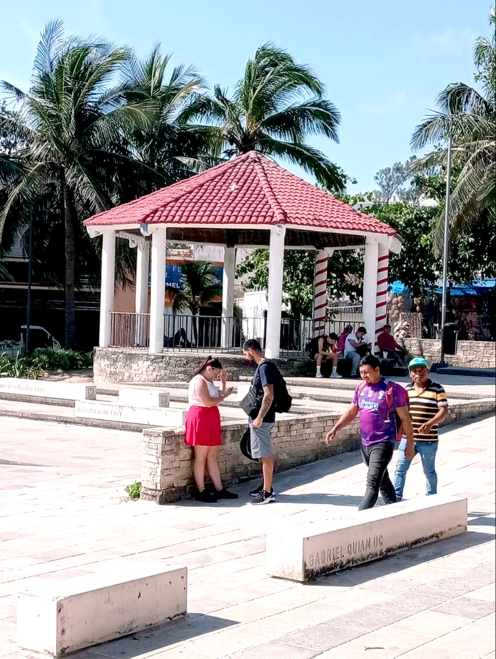 El grupo de mujeres comerciantes fue reubicado de lugar en más de ocho ocasiones