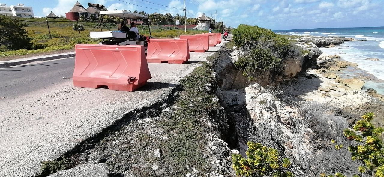 Los deslaves se agravaron debido al paso de huracanes