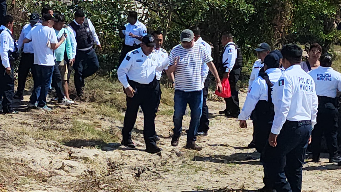 Ninguno de los tres aparece como concesionario del espacio