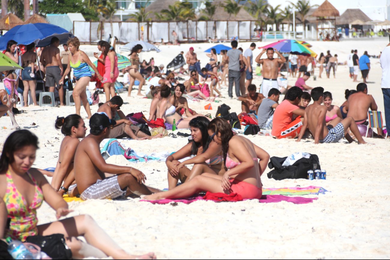 Aumentan las advertencias para vacacionistas en México por la temporada de Spring Break; 30 de 32 entidades en observación