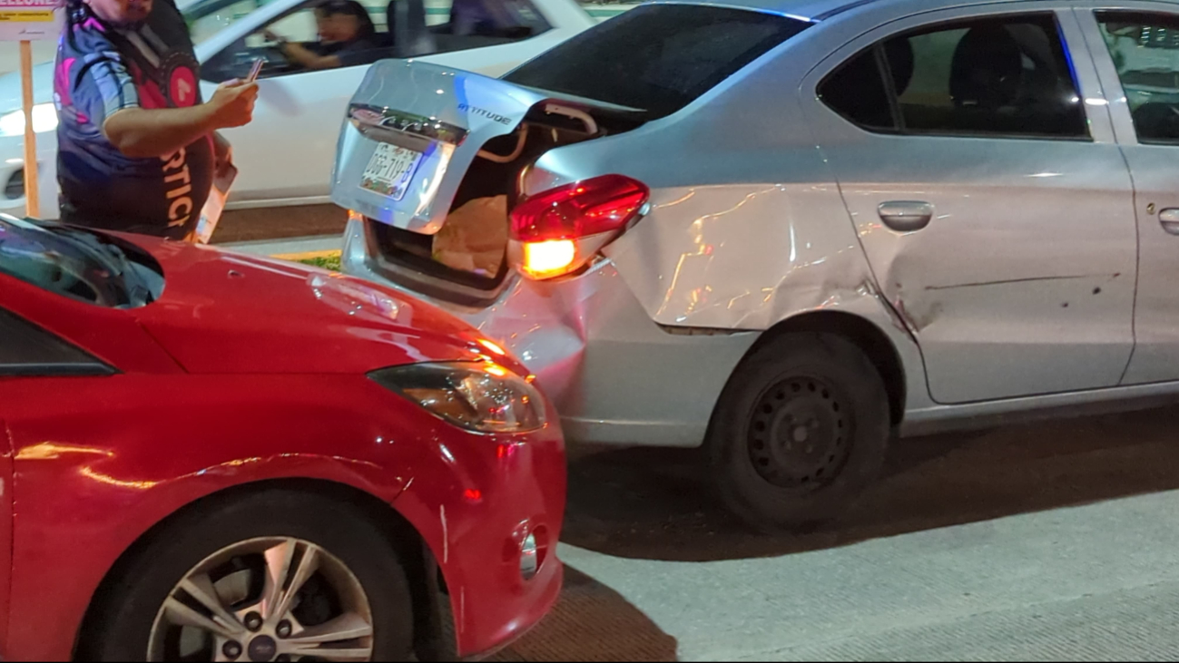 El percance vehicular no causó daños mayores.