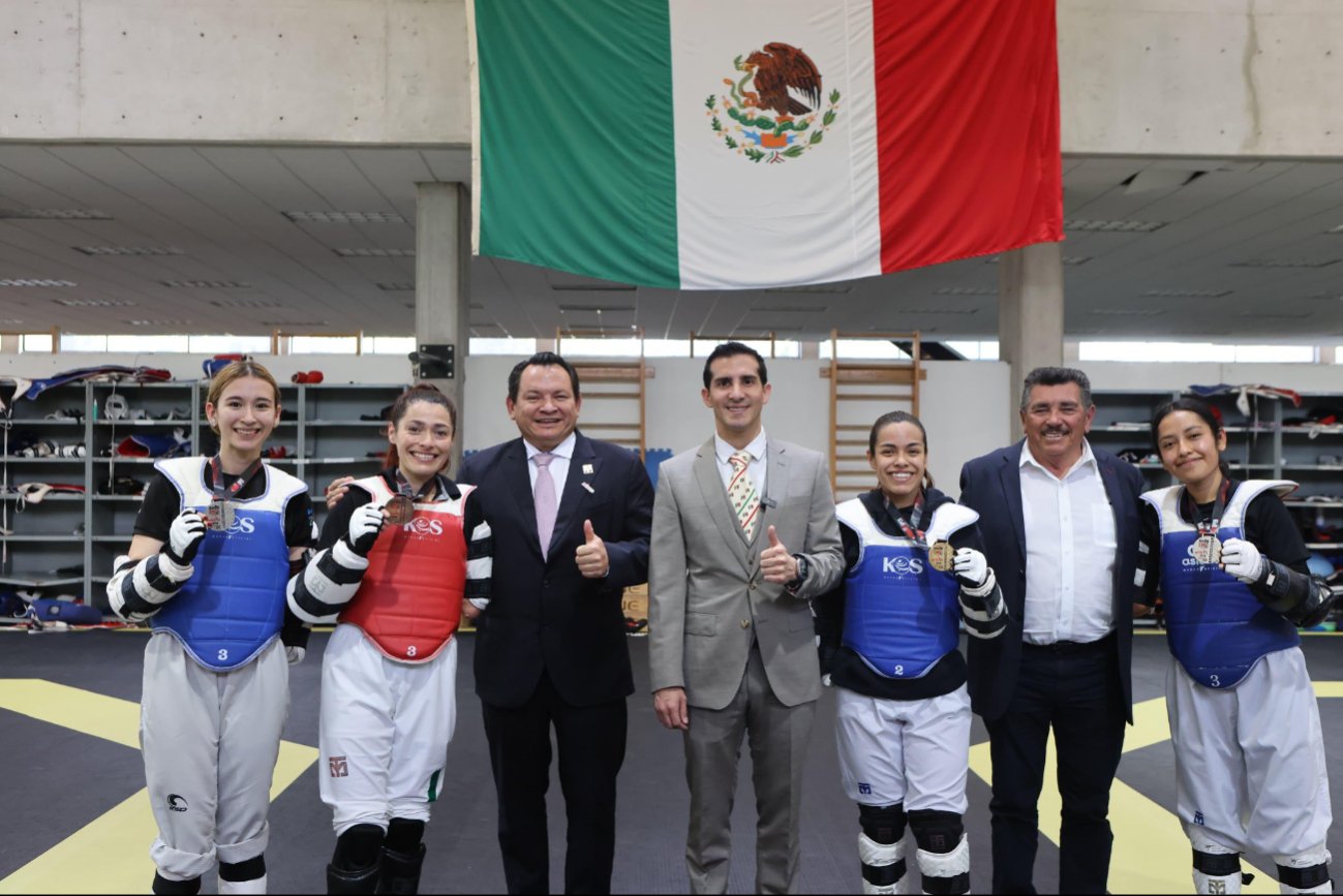 Gobernador de Yucatán destaca a atleta Paralímpica al poner en alto el nombre de México