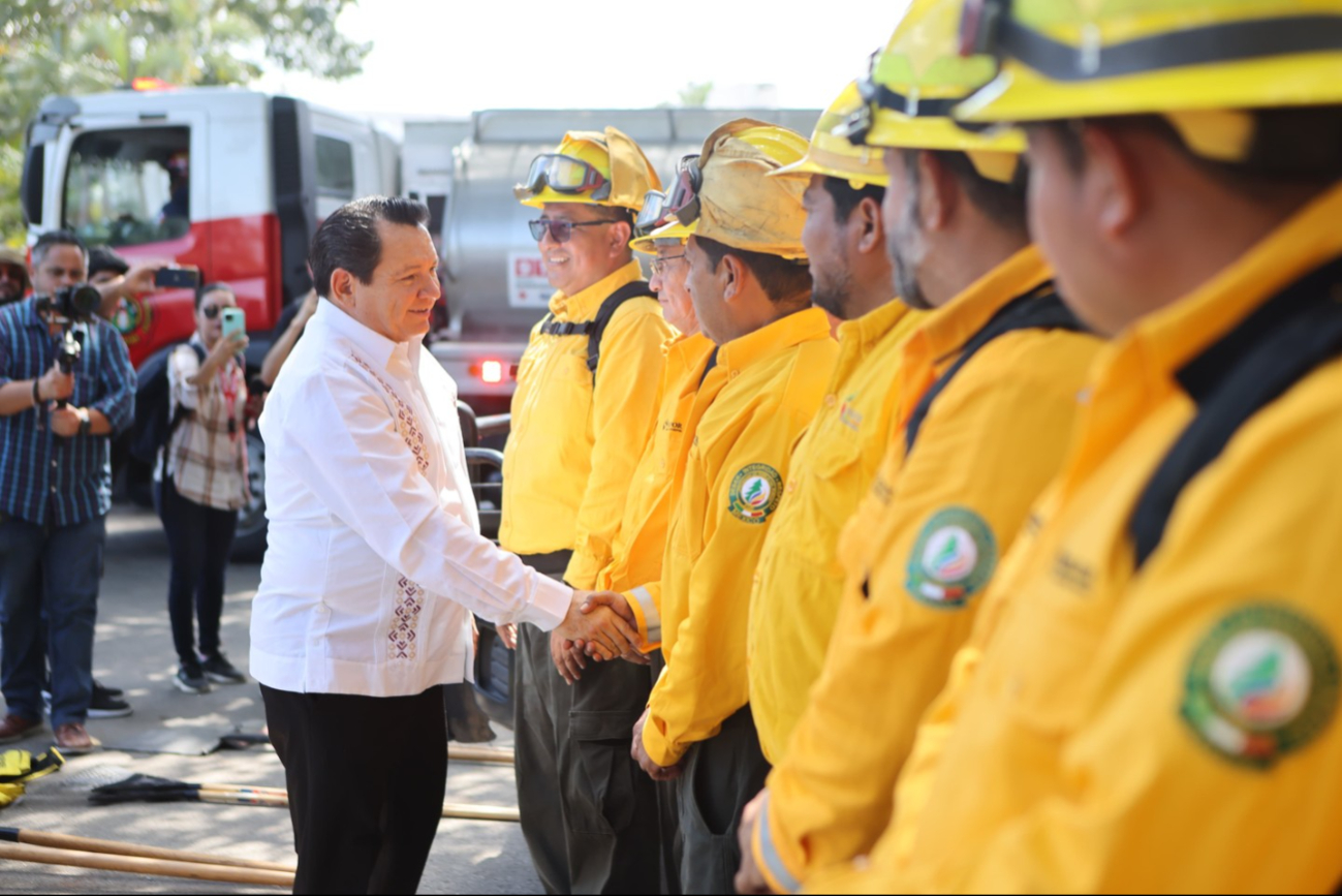 El Gobernador reiteró su compromiso de seguir trabajando en conjunto para mejorar la prevención y respuesta ante incendios