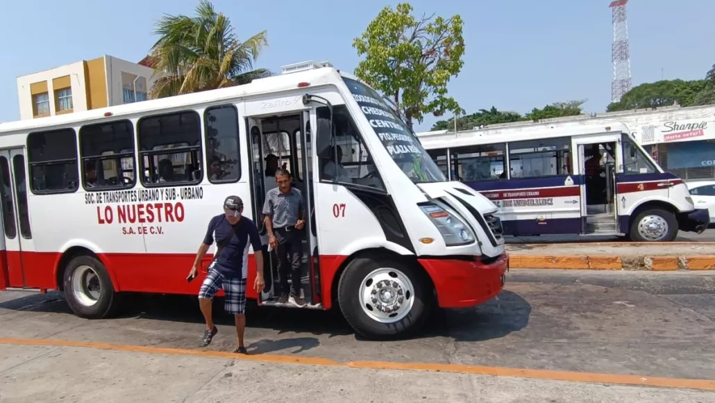 El proyecto de autobuses urbanos “Amor x Carmen” está bajo sospecha.