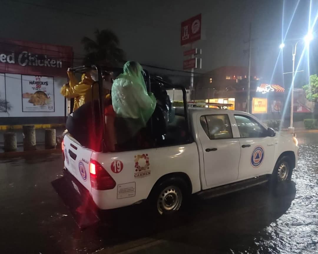 Intensas Lluvias en Ciudad del Carmen Causan Inundaciones