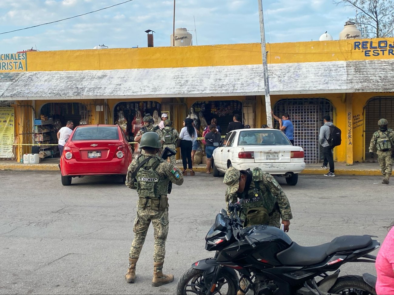 Ataque deja sin vida a un hombre en el Mercado 23 de Cancún.