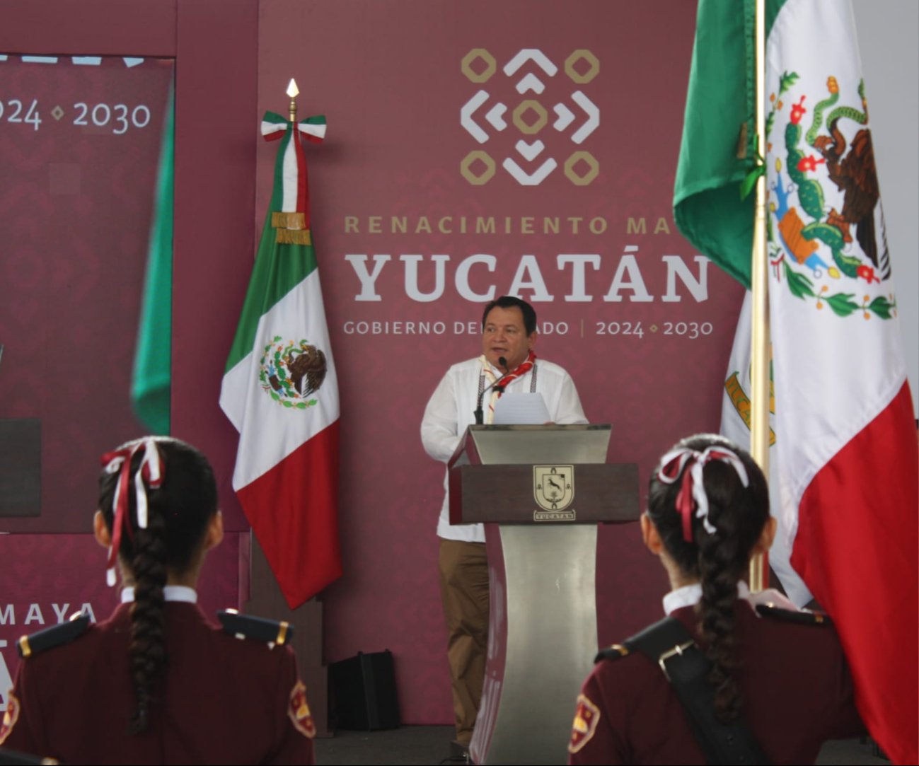 El Gobernador Joaquín Díaz Mena encabezó la conmemoración del CCIV aniversario del Día de la Bandera.