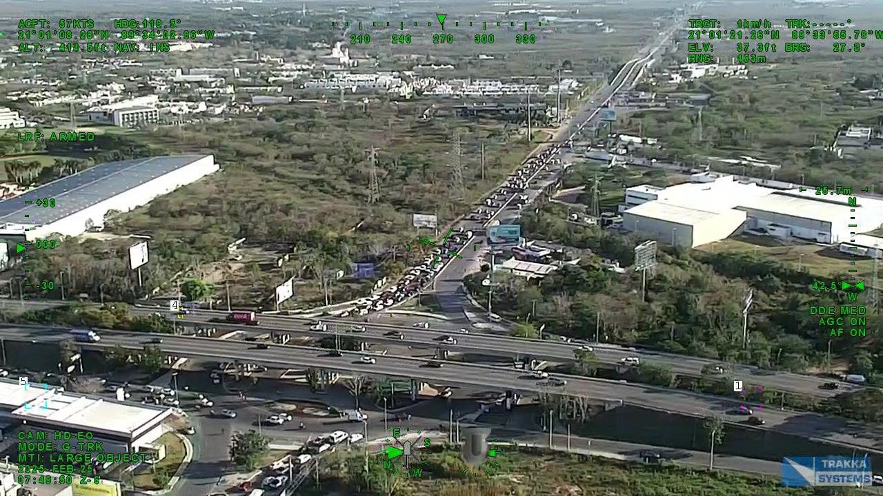 Carreteras y avenidas de Mérida registran problemas de flujo vehicular lento