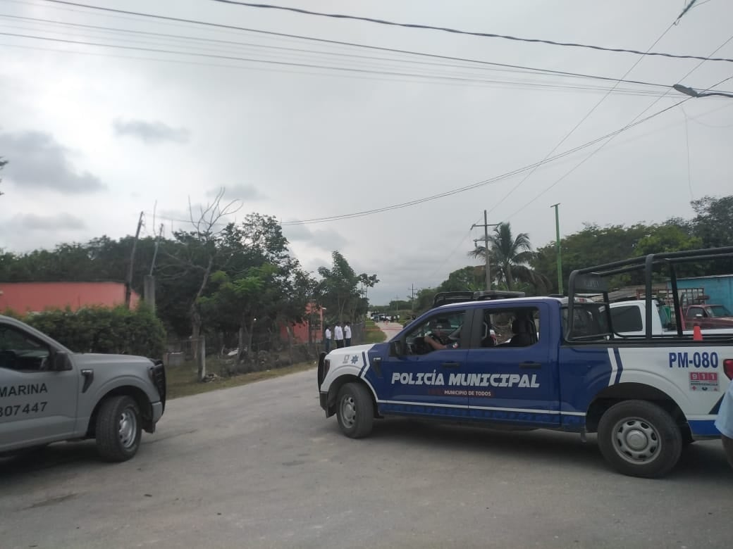 Un poblador que circulaba en bicicleta fue quien se topó con el macabro hallazgo a orillas de la carretera