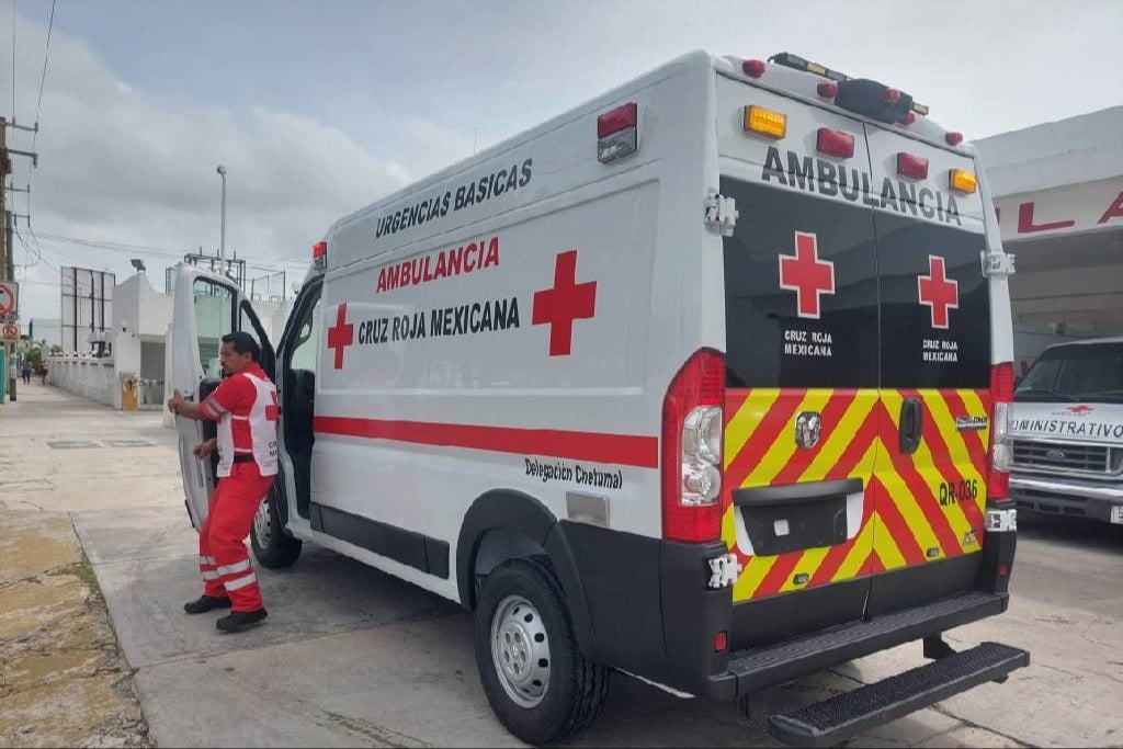 Al motociclista se le desprendió la piel por el accidente.