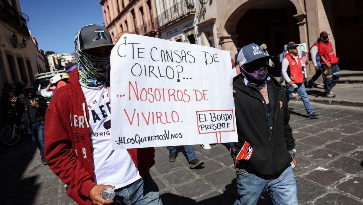 Durante la protesta, los agricultores portaron pancartas con diferentes consignas