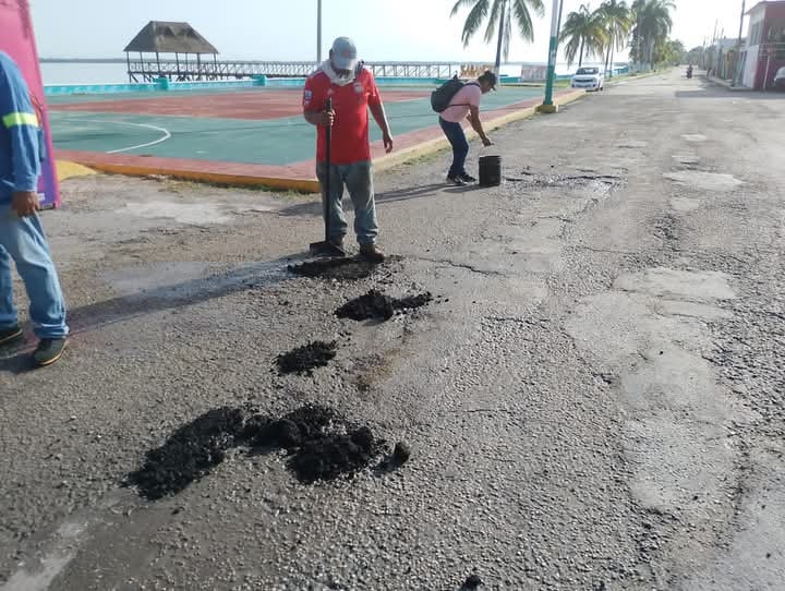 Autoridad sólo “maquilla” los baches