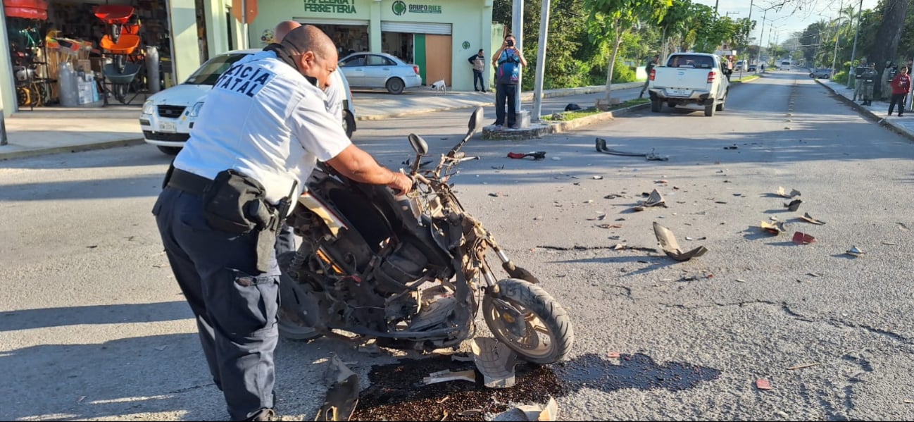 Autoridades acudieron al lugar del reporte del choque para las diligencias