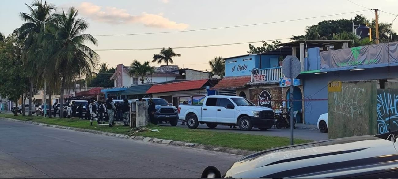 El cateo fue realizado en la mañana lo que causó sorpresa entre los vecinos de los alrededores