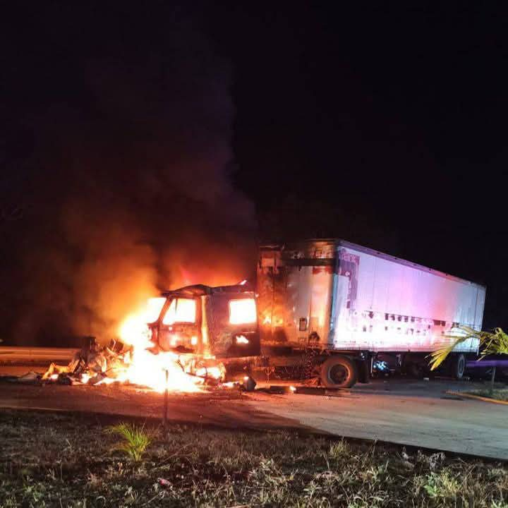 Impacto Vehicular Involucra a Personal de la SEDENA en Estado de Ebrieda