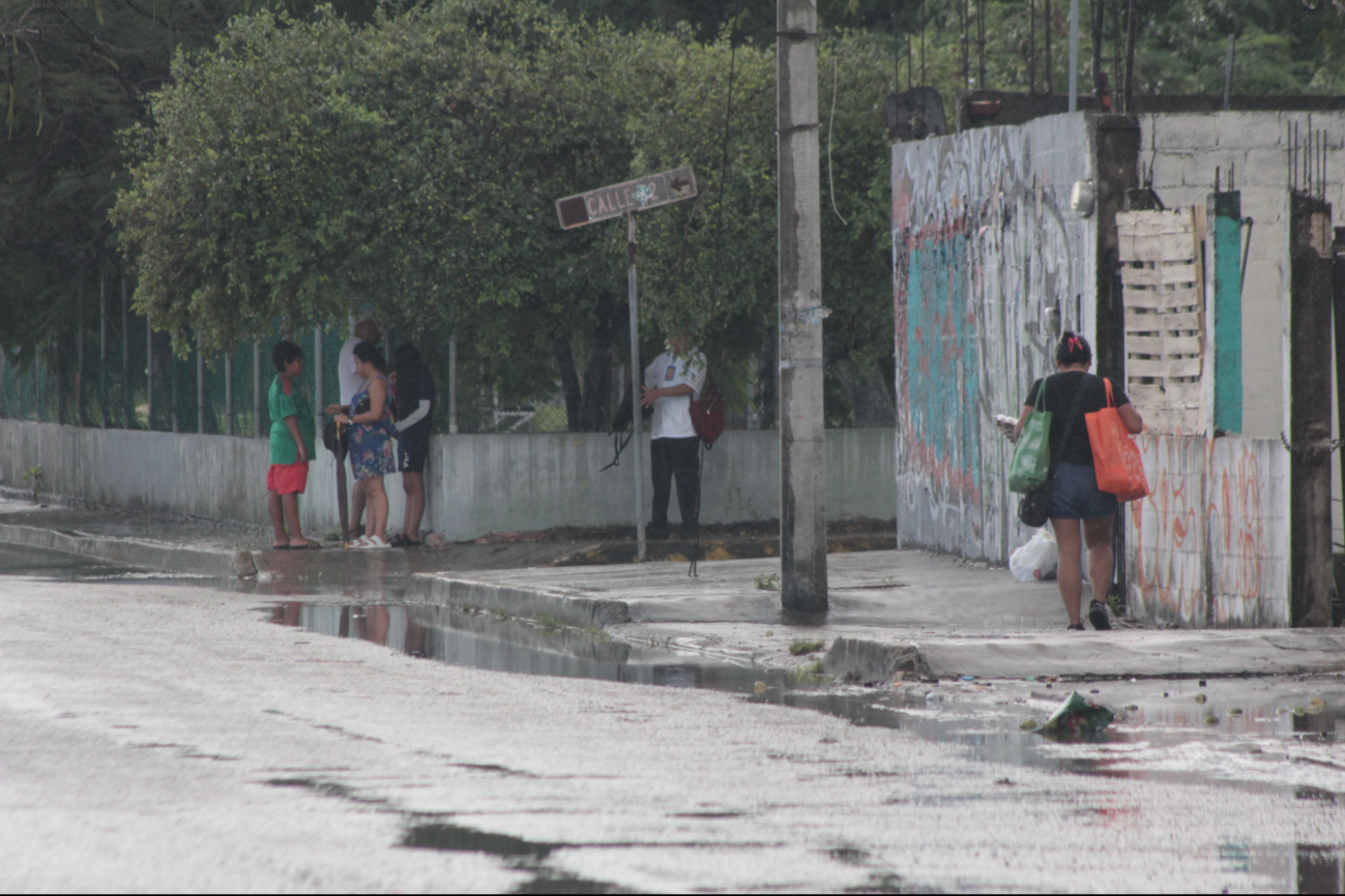 Durante el día se presentarán algunos chubascos, por lo que recomiendan salir protegidos