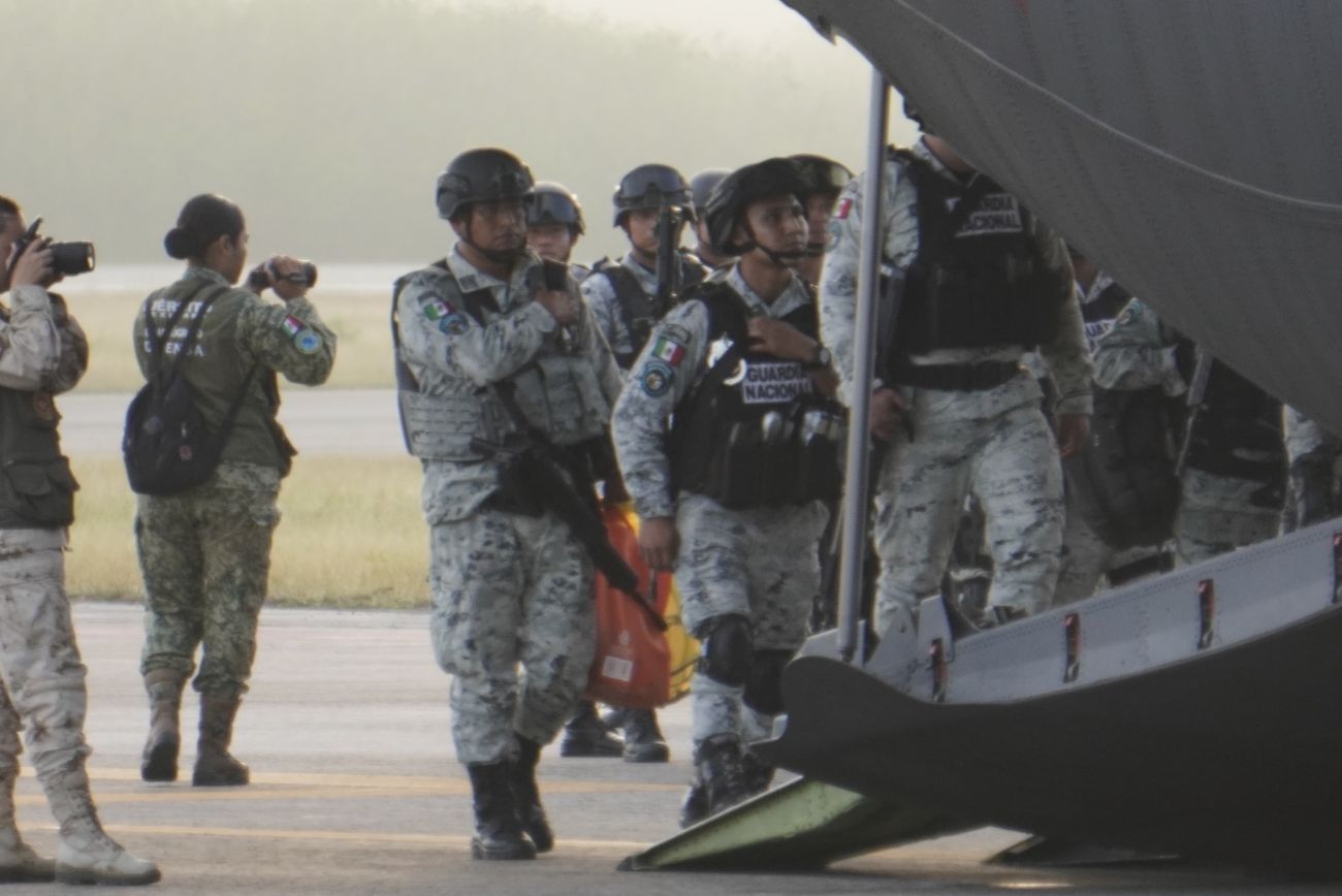 En el primer convoy viajaron al menos 120 elementos