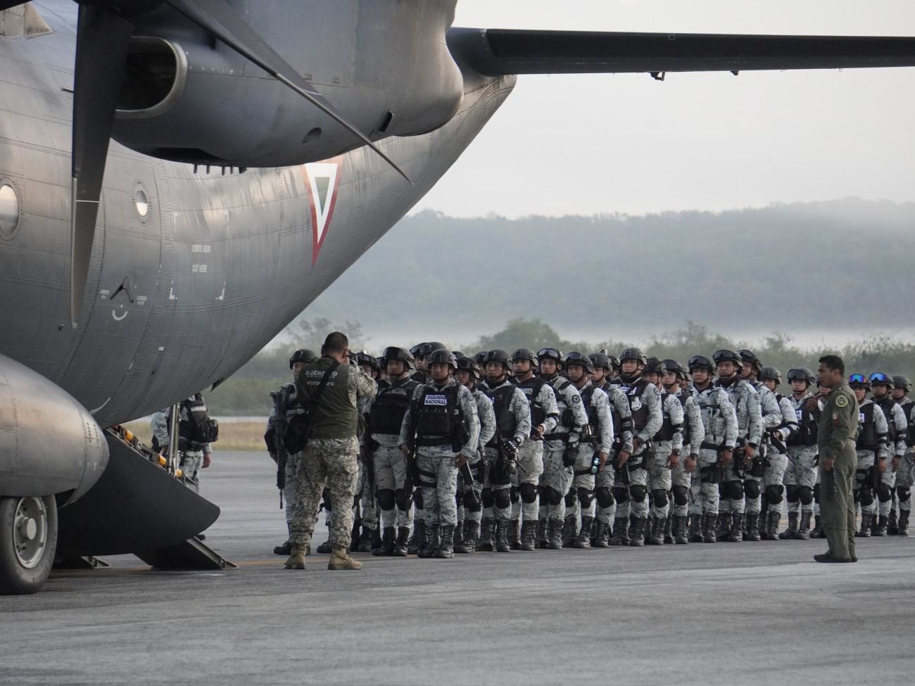 Elementos de la Guardia Nacional viajan a Tijuana para reforzar frontera