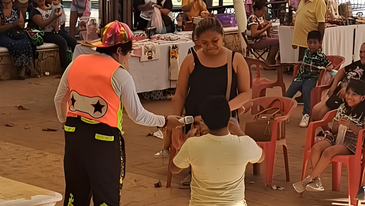 La pareja se comprometió en el zoológico Centenario de Mérida