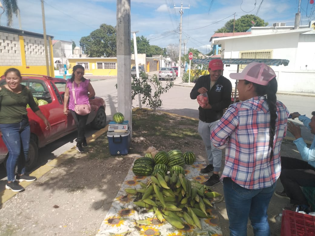 Hay vecinos que comenzaron a identificar alimentos nacionales, para comprarlos y fortalecer la economía local y del país.