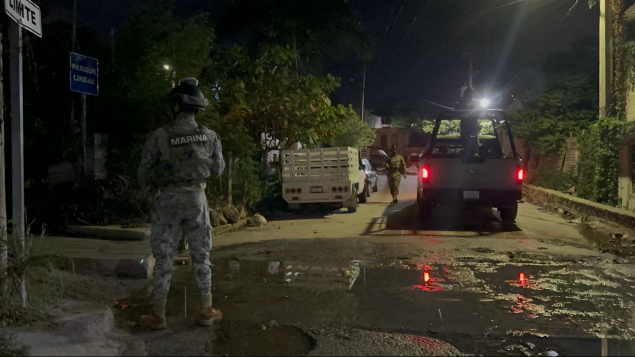 Dos operativos simultáneos en las colonias Justo Sierra Méndez y Josefa Ortiz dieron como resultado la detención de dos hombres