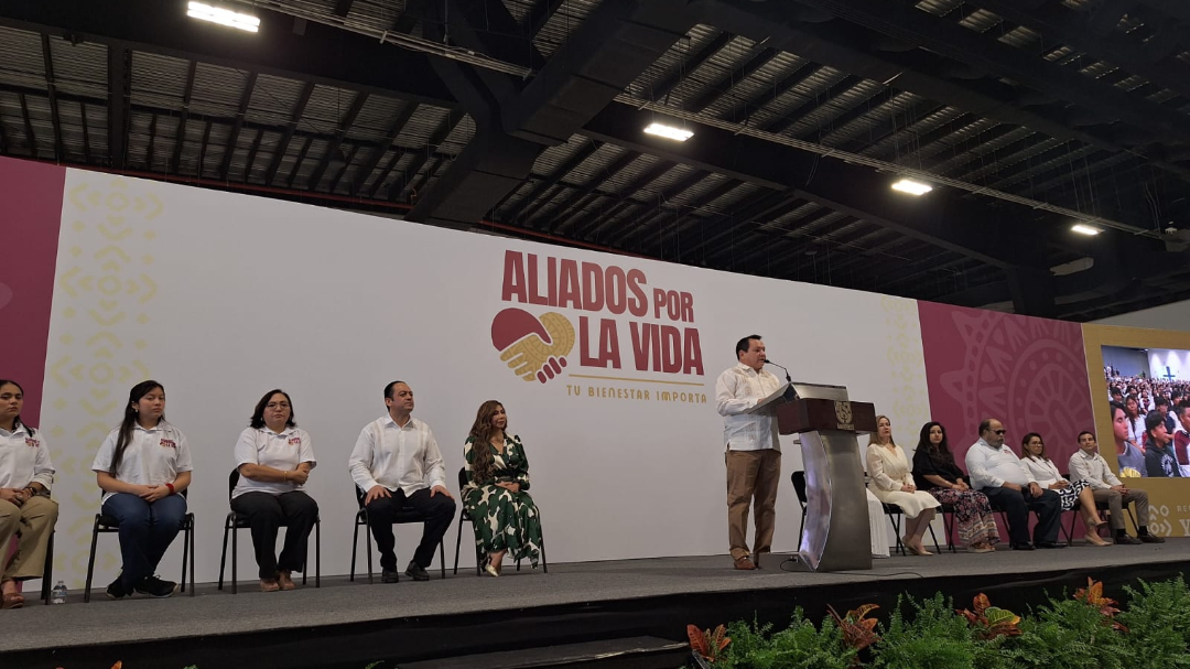 El Gobierno de Yucatán promoverá alternativas positivas para la juventud a través de la educación