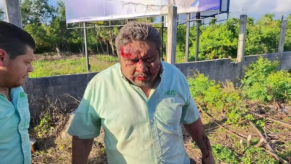 Autobús que transportaba a colaboradores del hotel Bahía Príncipe sufrió un aparatoso accidente