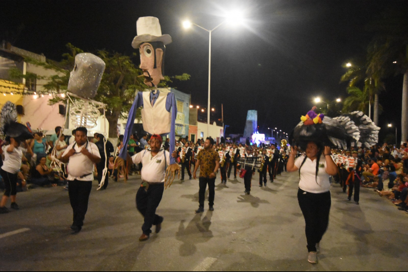 743 personas  tramitan espacios para venta de sillas en el Carnaval de Campeche 2025