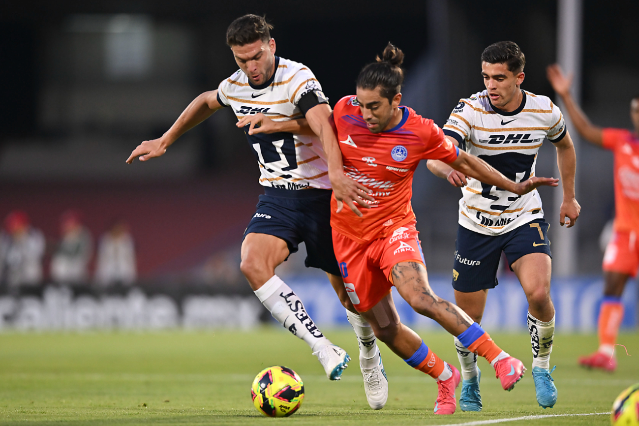 ¡Milagro peruano! Quispe da triunfo a Pumas ante Mazatlán