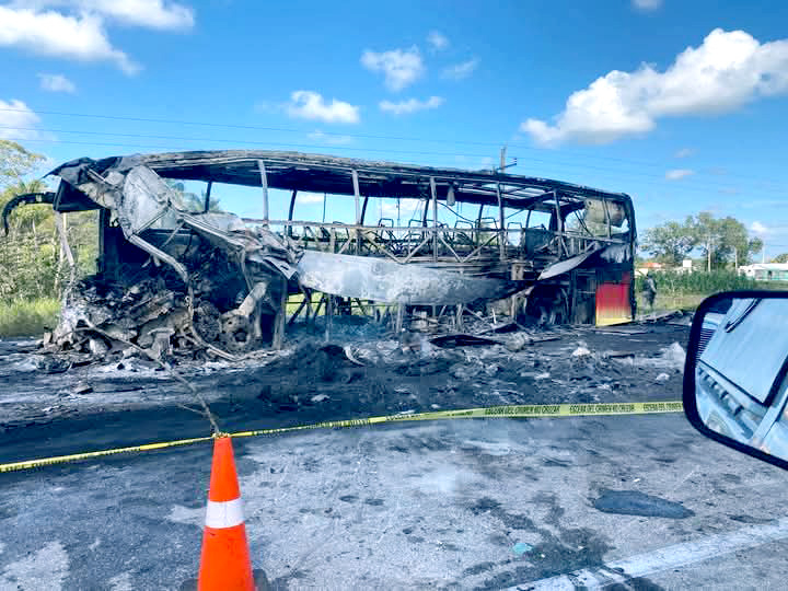 Sólo sobrevivieron nueve personas, de acuerdo con los Gobiernos de Tabasco y Campeche