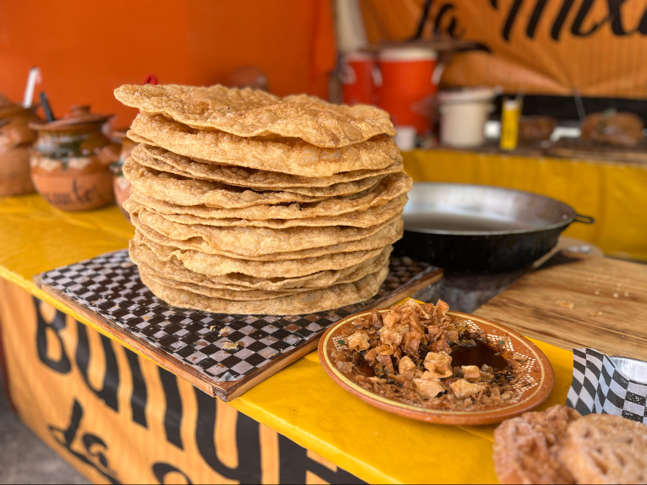 Los buñuelos son parte de la oferta gastronómica del evento